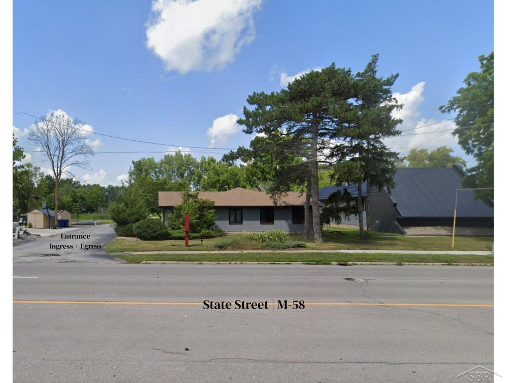 4386 State Street, Saginaw, MI 48603