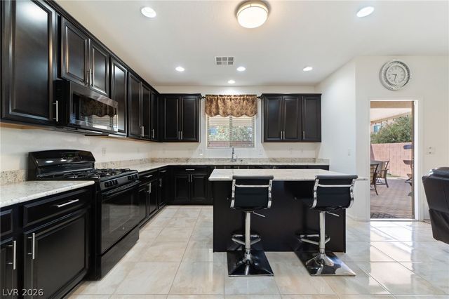 10760 Centerville Bay Court, Las Vegas, NV 89179