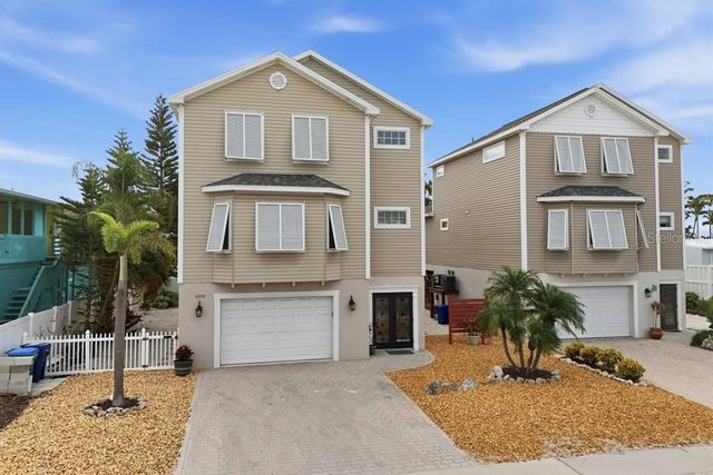 5390 GULF DRIVE, Holmes Beach, FL 34217