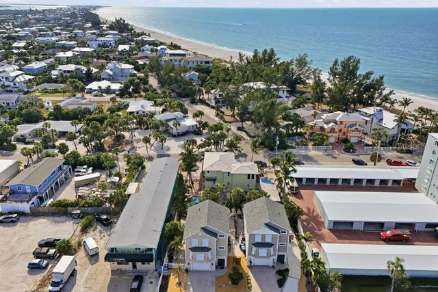 5390 GULF DRIVE, Holmes Beach, FL 34217