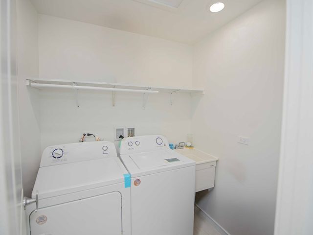 105 N 12th Avenue, Melrose Park, IL 60160
