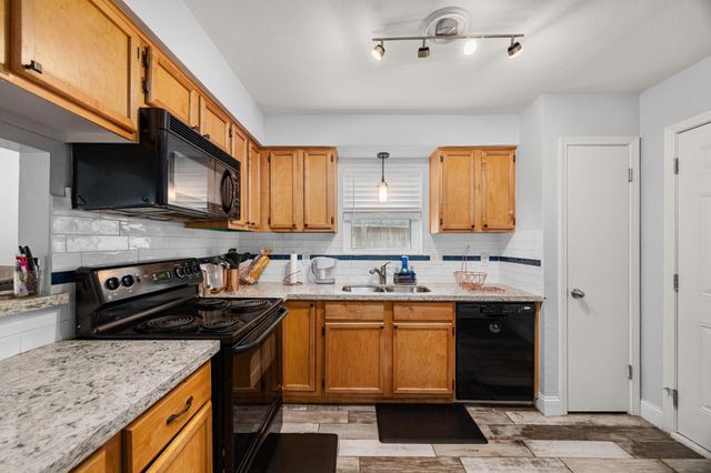 16215 Summer Dawn Lane, Houston, TX 77095