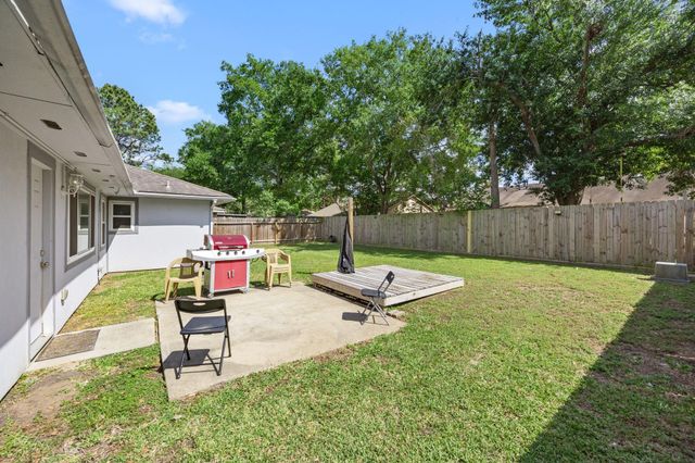 16215 Summer Dawn Lane, Houston, TX 77095