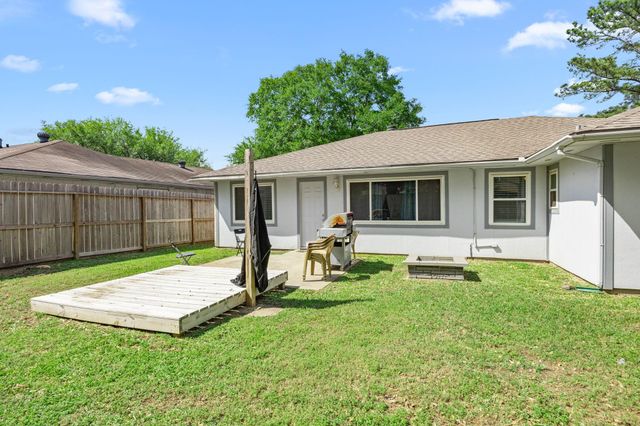 16215 Summer Dawn Lane, Houston, TX 77095