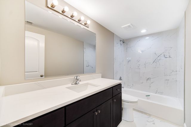 1411 W 172nd Street, East Hazel Crest, IL 60429