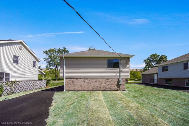 1411 W 172nd Street, East Hazel Crest, IL 60429