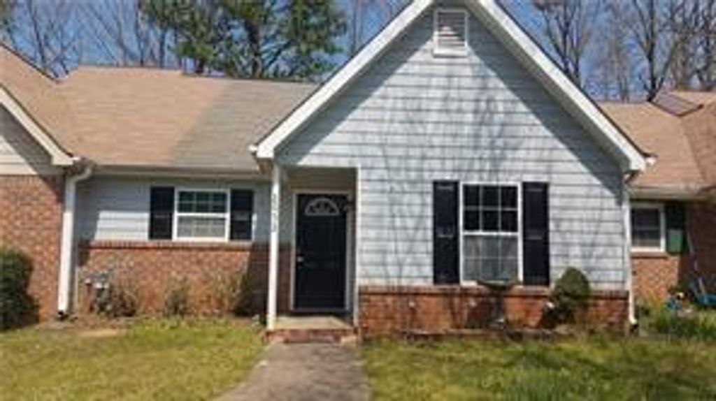 2052 Jebs Court NW, Kennesaw, GA 30144