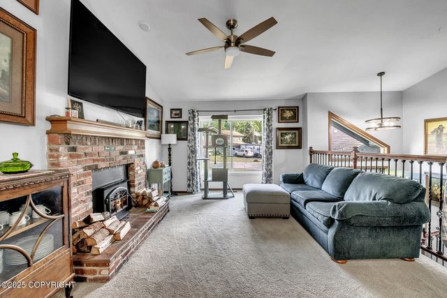 18616 Little Cape Circle, Eagle River, AK 99577