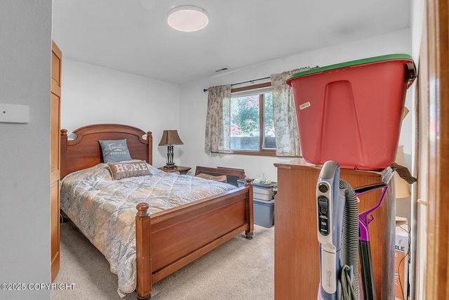 18616 Little Cape Circle, Eagle River, AK 99577