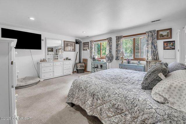 18616 Little Cape Circle, Eagle River, AK 99577