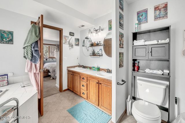 18616 Little Cape Circle, Eagle River, AK 99577