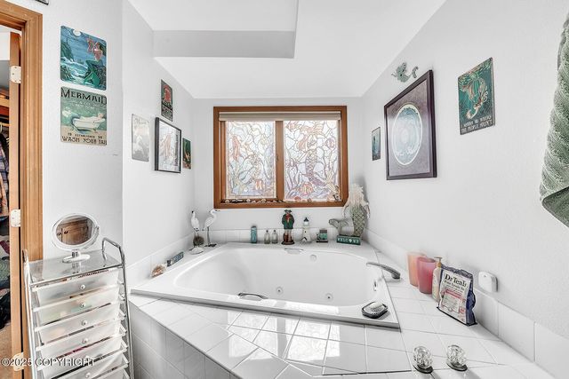 18616 Little Cape Circle, Eagle River, AK 99577