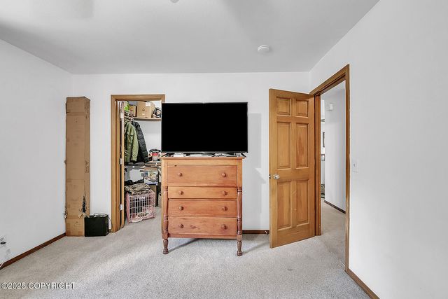 18616 Little Cape Circle, Eagle River, AK 99577