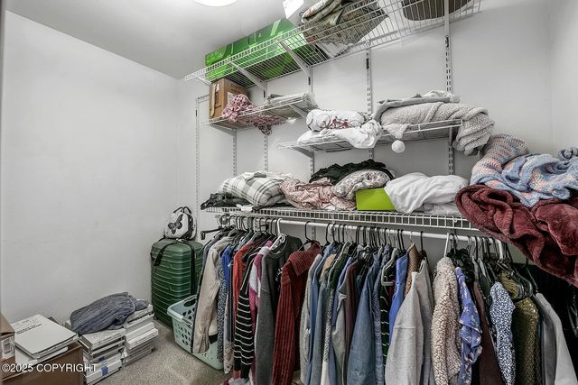 18616 Little Cape Circle, Eagle River, AK 99577