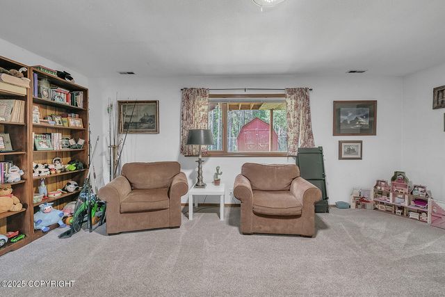 18616 Little Cape Circle, Eagle River, AK 99577