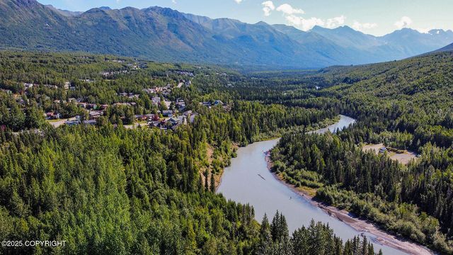 18616 Little Cape Circle, Eagle River, AK 99577