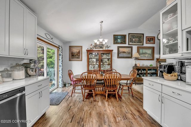 18616 Little Cape Circle, Eagle River, AK 99577