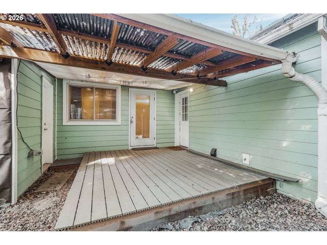 180 Ne 47TH Ave, Hillsboro, OR 97124