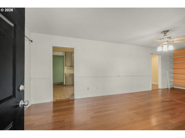 180 Ne 47TH Ave, Hillsboro, OR 97124