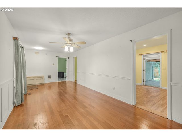 180 Ne 47TH Ave, Hillsboro, OR 97124