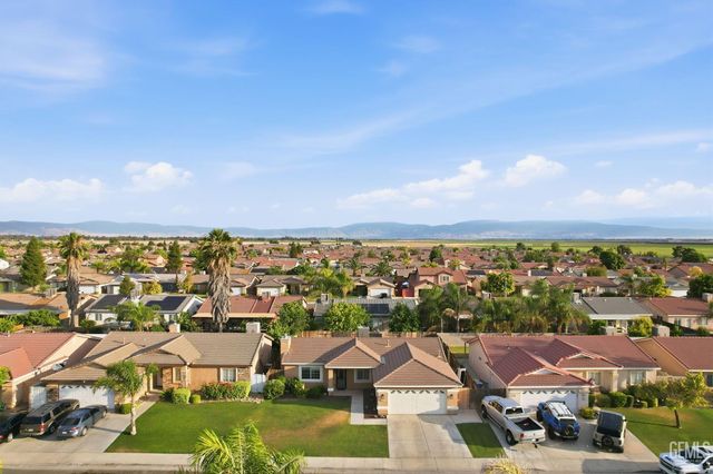 5029 Trabuco Canyon Drive, Bakersfield, CA 93307