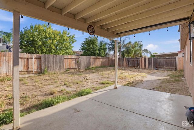 5029 Trabuco Canyon Drive, Bakersfield, CA 93307