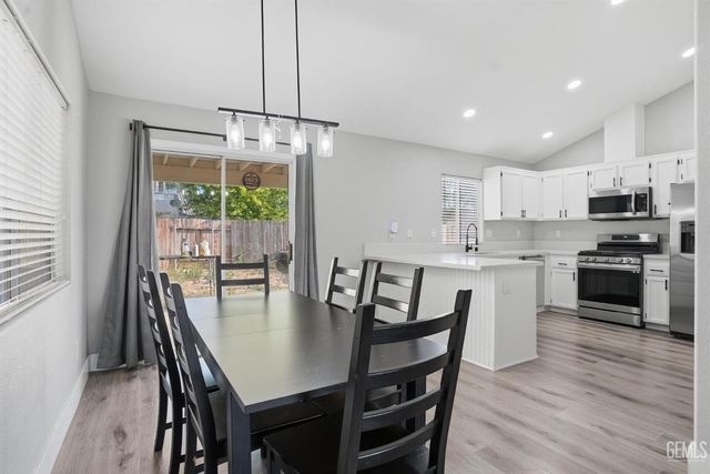 5029 Trabuco Canyon Drive, Bakersfield, CA 93307