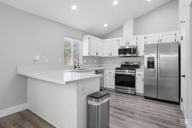 5029 Trabuco Canyon Drive, Bakersfield, CA 93307