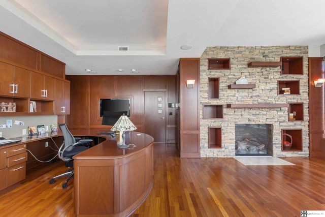 555 Riverfront Plaza PH, Omaha, NE 68102