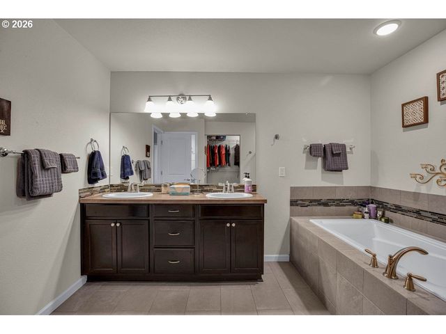 16507 Ne 92ND Cir, Vancouver, WA 98682
