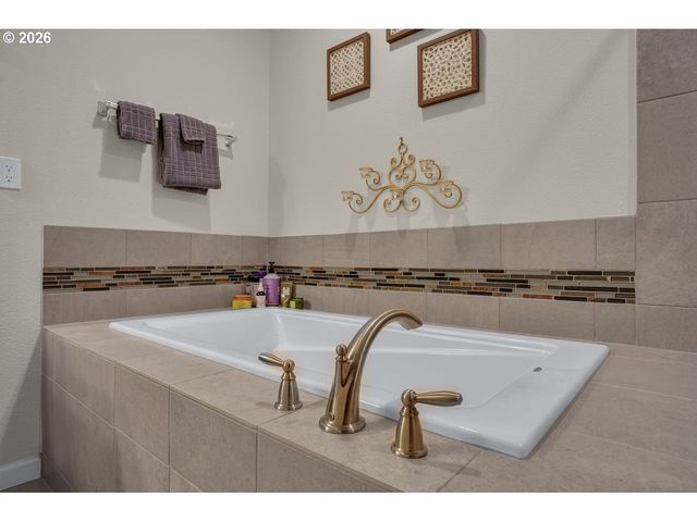16507 Ne 92ND Cir, Vancouver, WA 98682