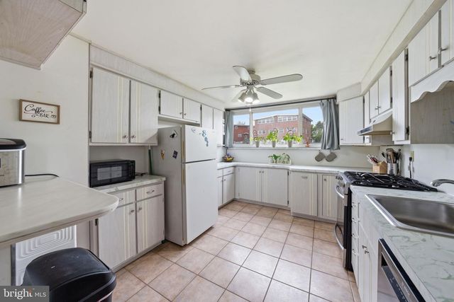 134 CRUM CREEK DR, Woodlyn, PA 19094
