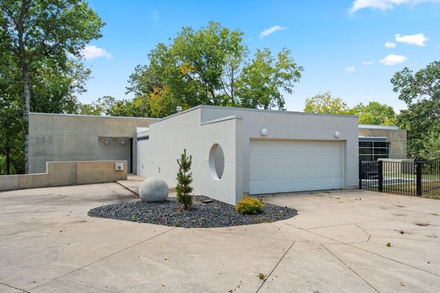 3023 E Inglewood Court, Springfield, MO 65804