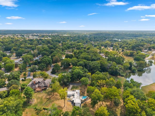 3023 E Inglewood Court, Springfield, MO 65804