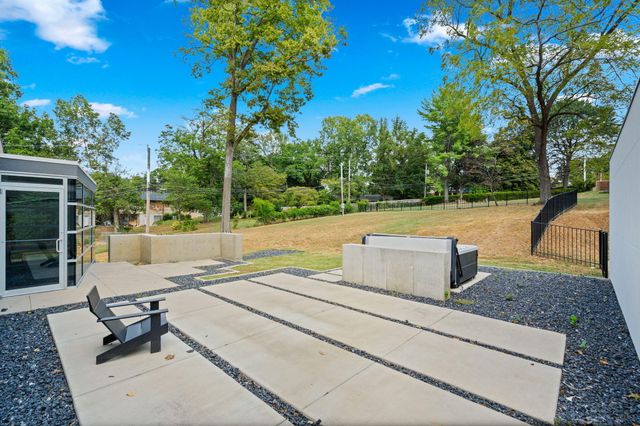 3023 E Inglewood Court, Springfield, MO 65804