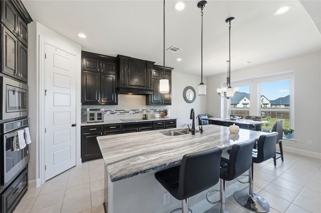 115 Sapphire Lane, Waxahachie, TX 75165