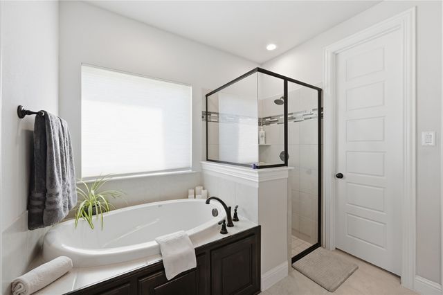 115 Sapphire Lane, Waxahachie, TX 75165