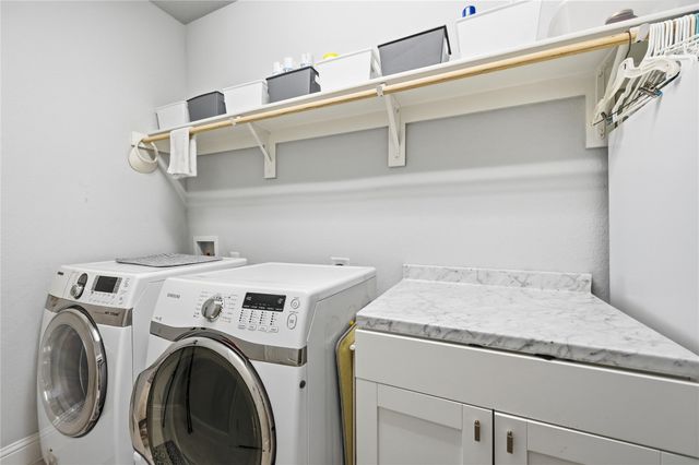 115 Sapphire Lane, Waxahachie, TX 75165