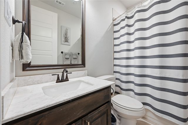 115 Sapphire Lane, Waxahachie, TX 75165