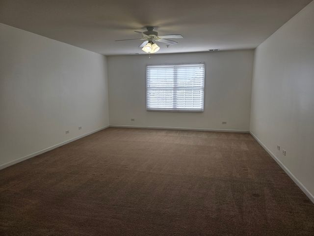 20301 S Pine Hill Road 2D, Frankfort, IL 60423