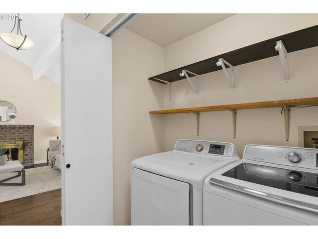 5677 Nw 180TH Pl, Portland, OR 97229