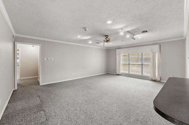 1797 Sh 30 E, Huntsville, TX 77320