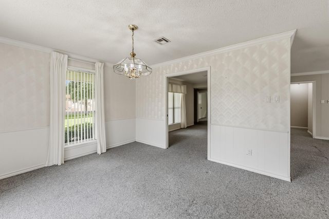 1797 Sh 30 E, Huntsville, TX 77320