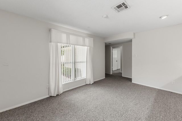 1797 Sh 30 E, Huntsville, TX 77320