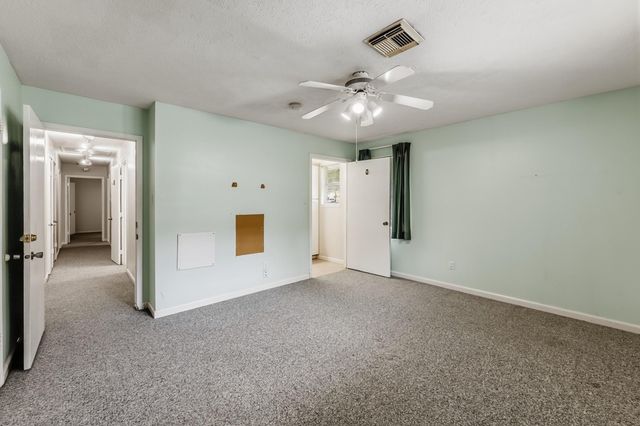 1797 Sh 30 E, Huntsville, TX 77320