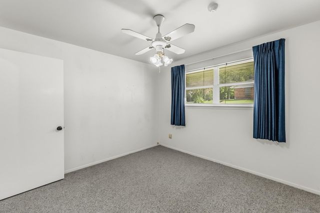 1797 Sh 30 E, Huntsville, TX 77320