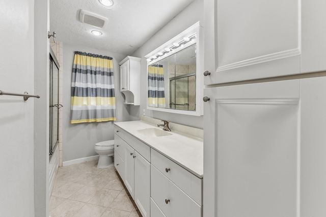 1797 Sh 30 E, Huntsville, TX 77320