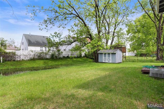 2797 Dawnview Drive, Florissant, MO 63031