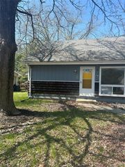 2797 Dawnview Drive, Florissant, MO 63031