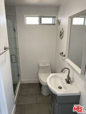 6417 Crescent Street, Los Angeles, CA 90042